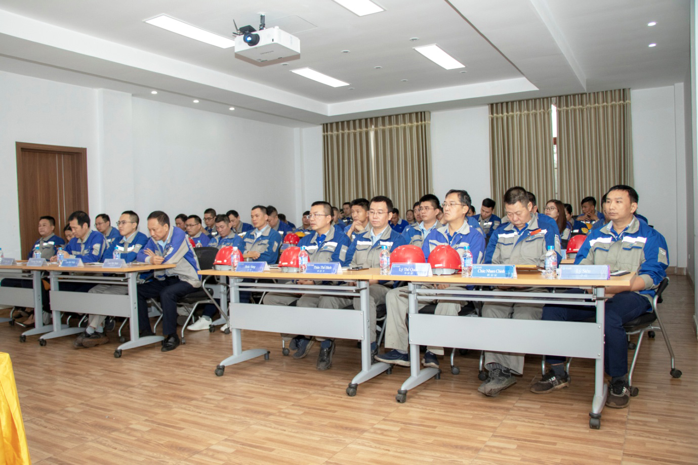 图片4.jpg 图片4.jpg